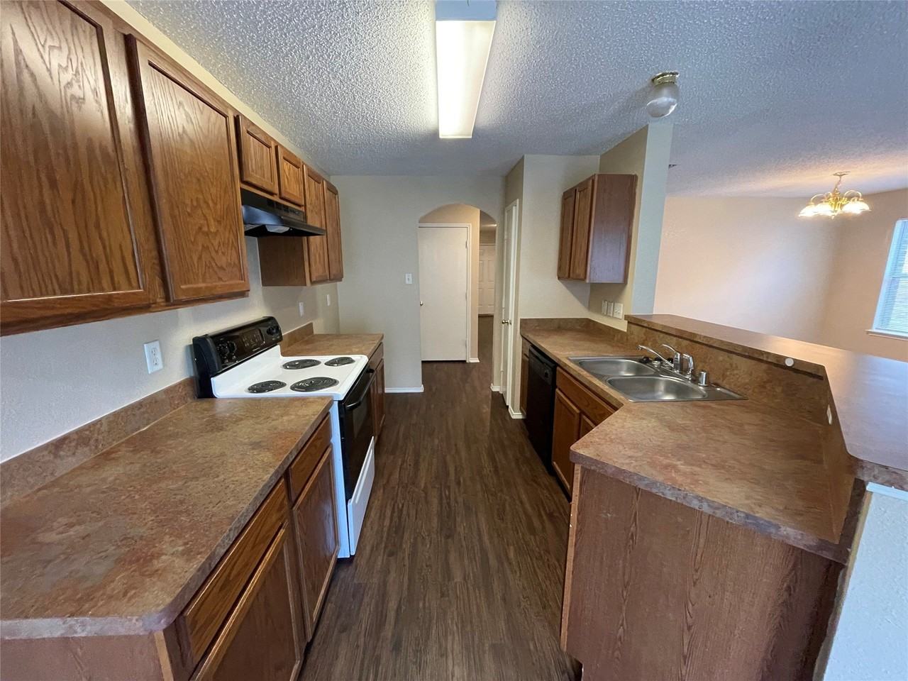 3316 Knoll Trl - Photo 4 of 12