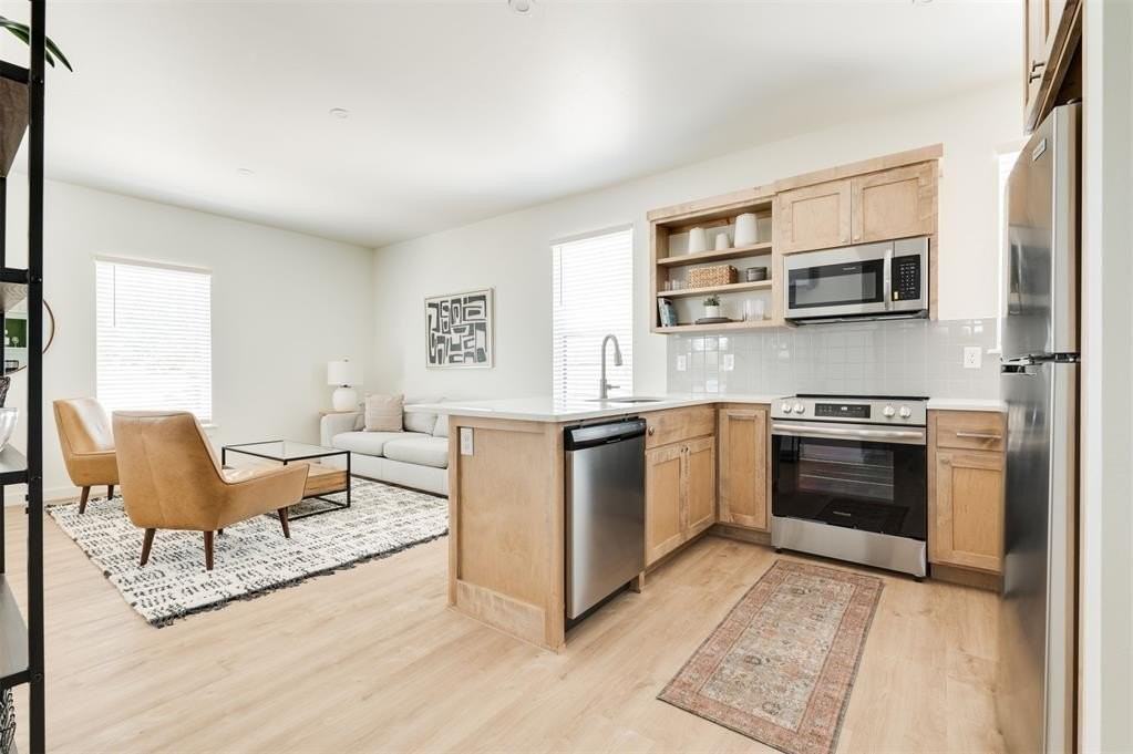 1625 Nw 12th St #5 - Photo 2 of 18