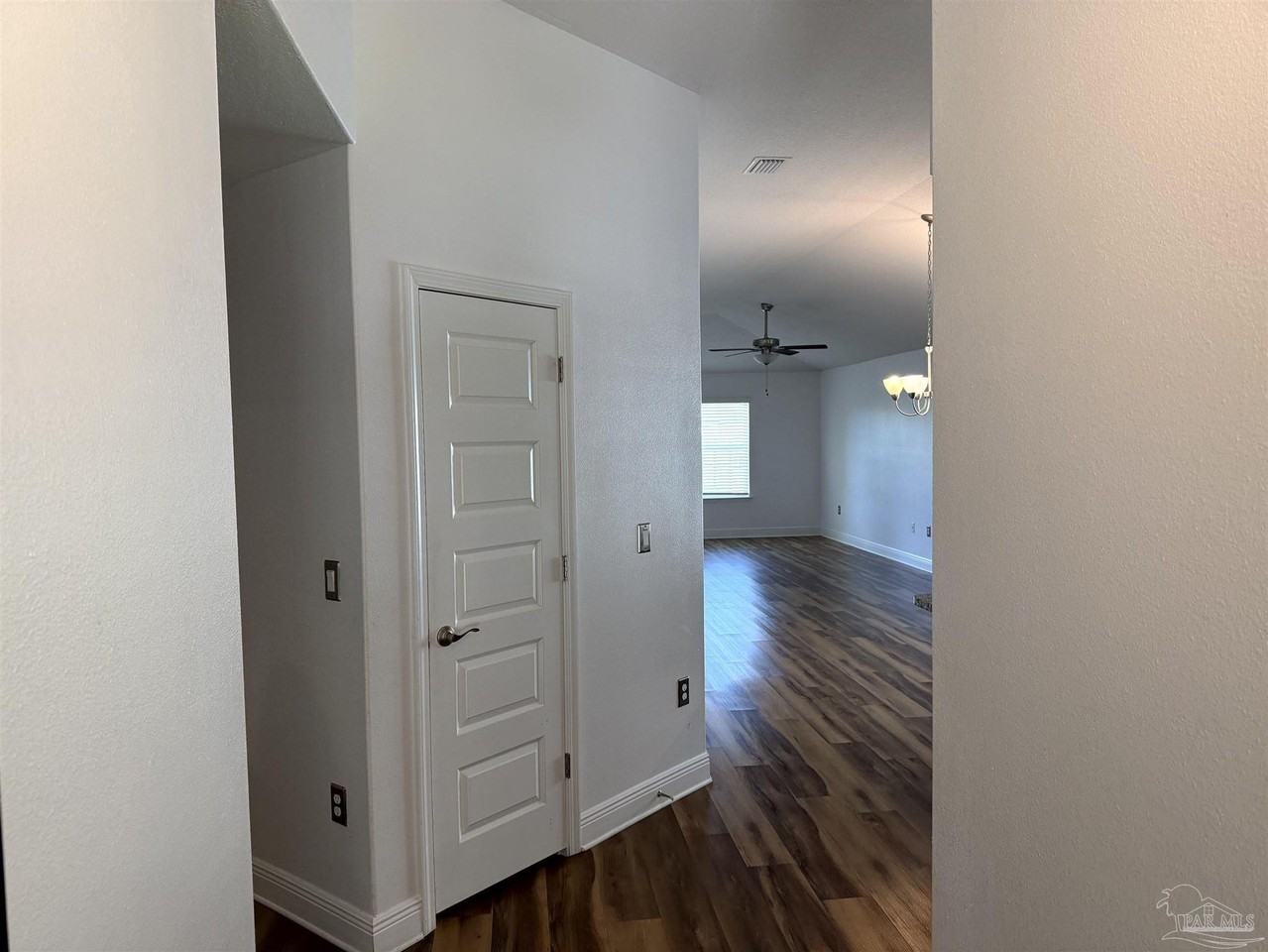 1333 Fairchild St - Photo 3 of 23