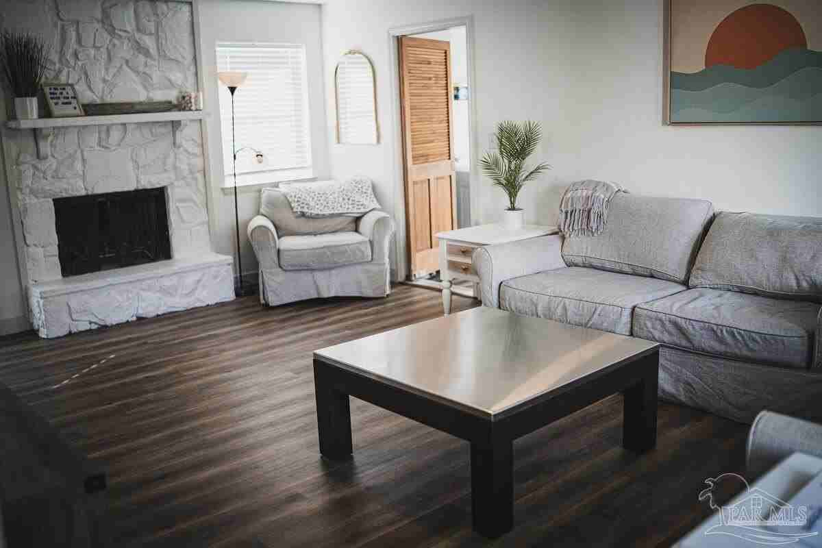 2955 Ranchette Sq - Photo 3 of 17
