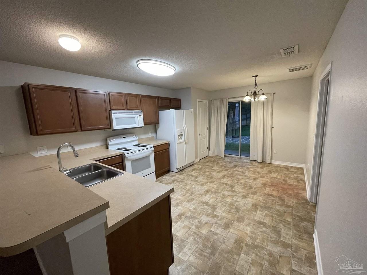 10485 Senegal Dr - Photo 4 of 12