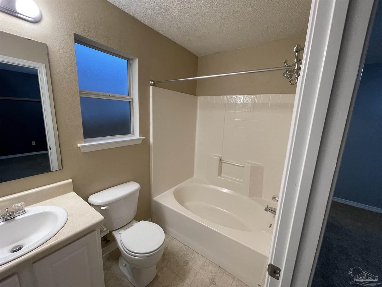 10485 Senegal Dr - Photo 7 of 12