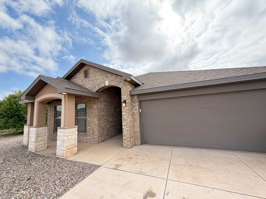 6906 Wagon Ct - Photo 2 of 29