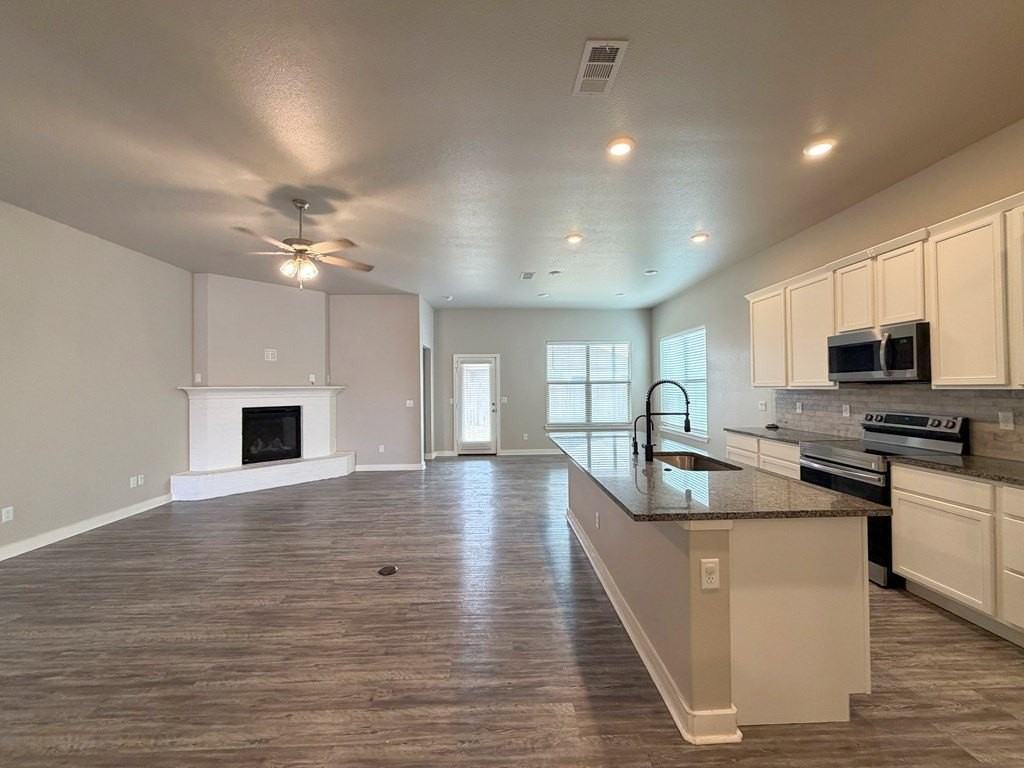 6906 Wagon Ct - Photo 6 of 29