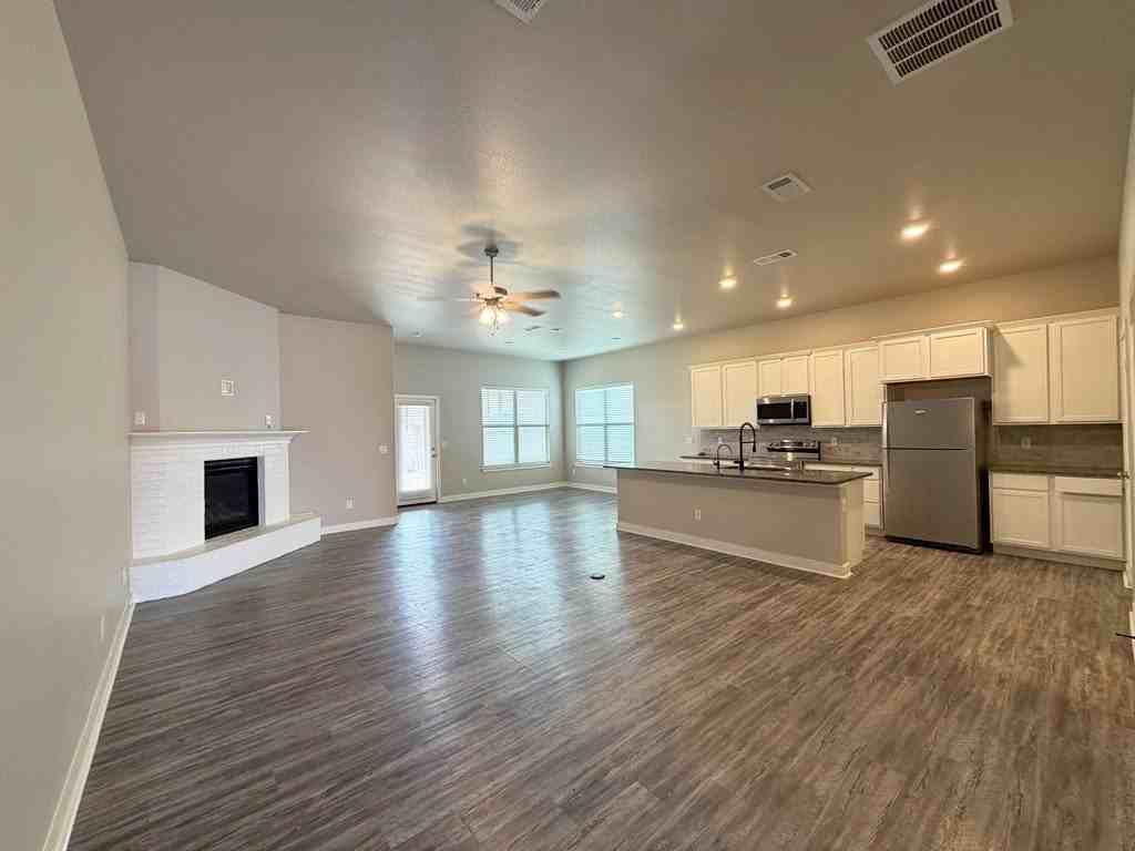 6906 Wagon Ct - Photo 7 of 29