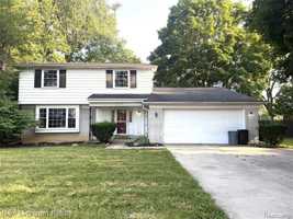 featured image of 29339 Geraldine Ct