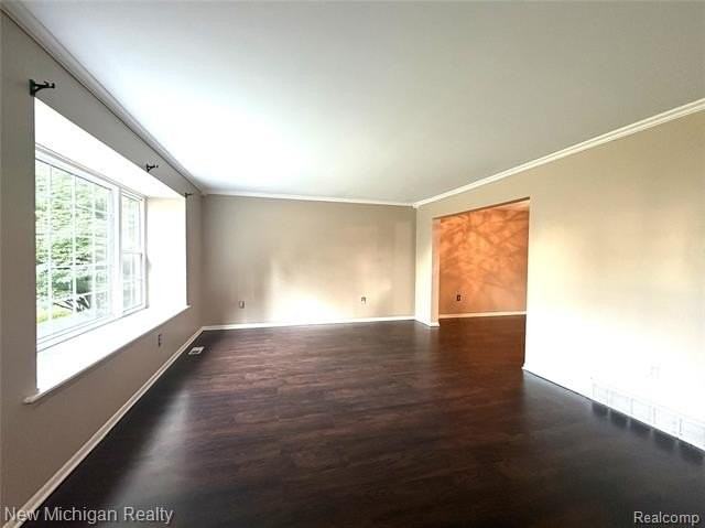 29339 Geraldine Ct - Photo 2 of 23