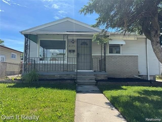 4171 13th St - Photo 2 of 17
