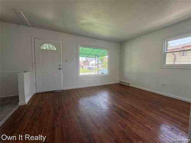 4171 13th St - Photo 6 of 17