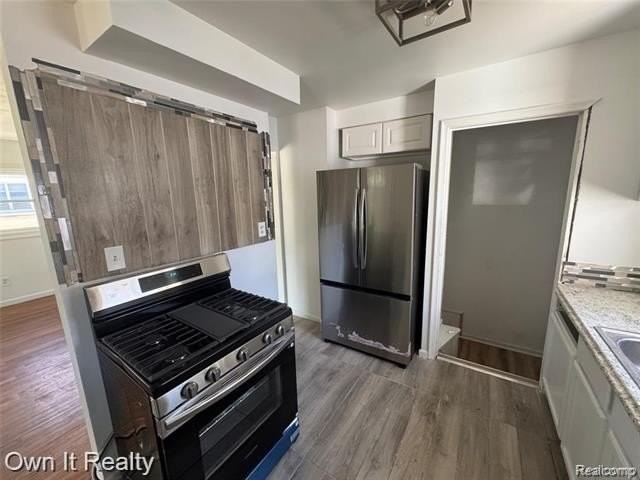 4171 13th St - Photo 7 of 17