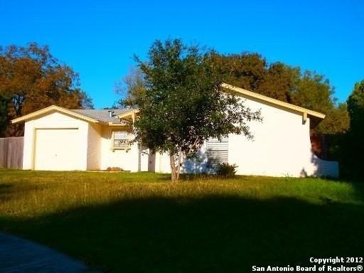 225 LINDA CT - Photo 2 of 15