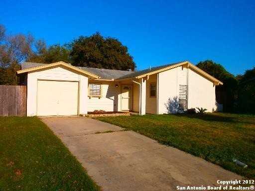 225 LINDA CT - Photo 3 of 15