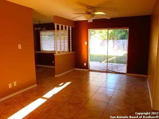 225 LINDA CT - Photo 4 of 15