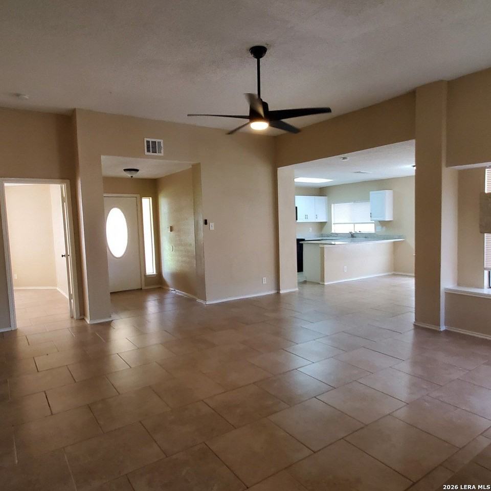 8469 Maple Ridge Dr. - Photo 7 of 31