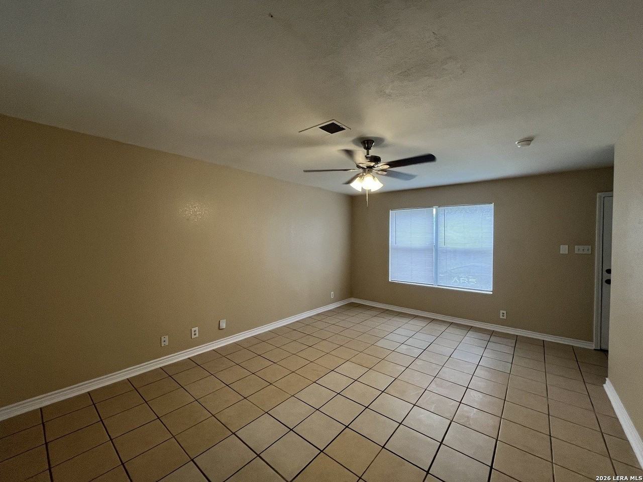 3638 Candlehead Lane - Photo 5 of 30