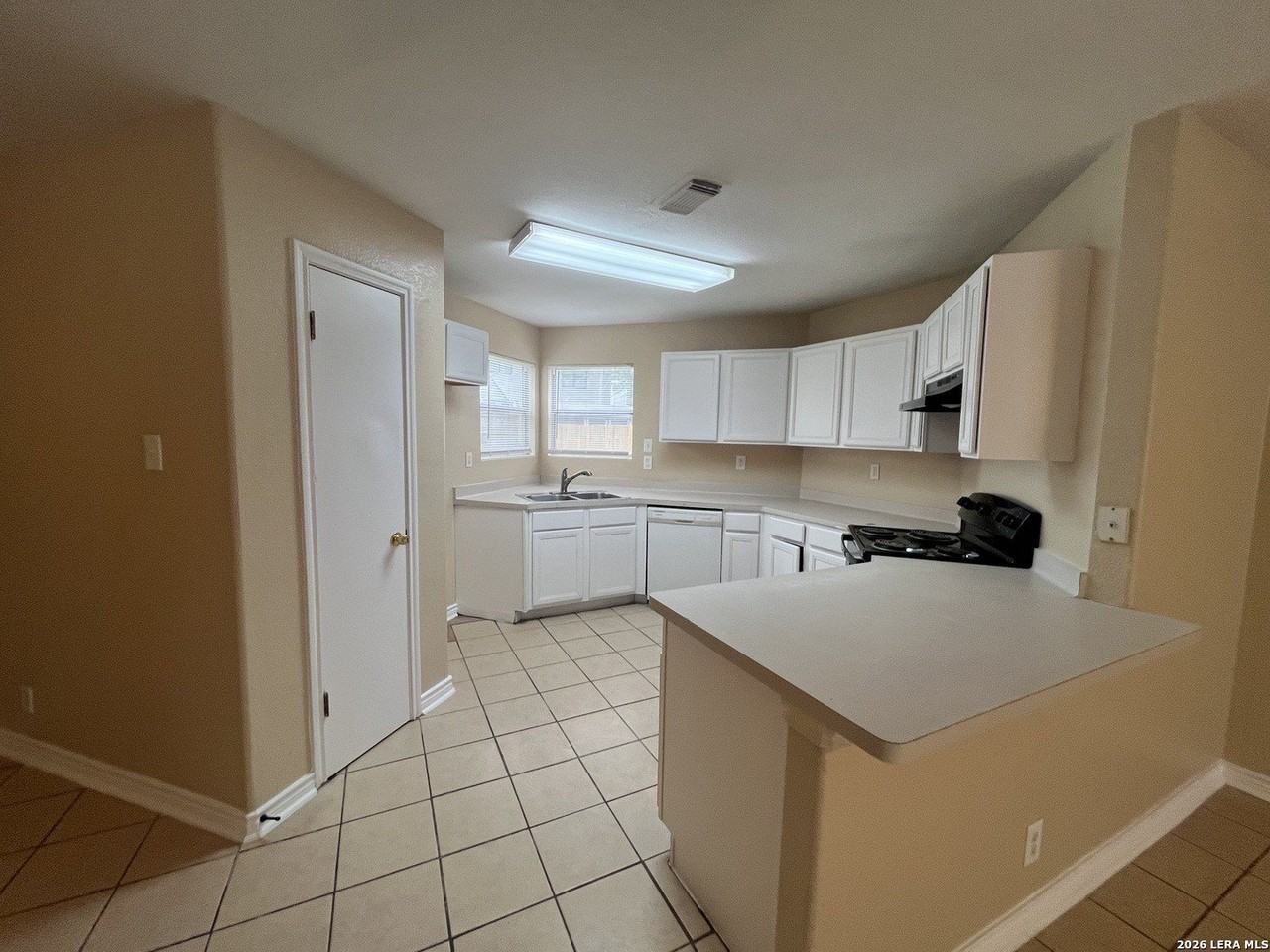 3638 Candlehead Lane - Photo 6 of 30