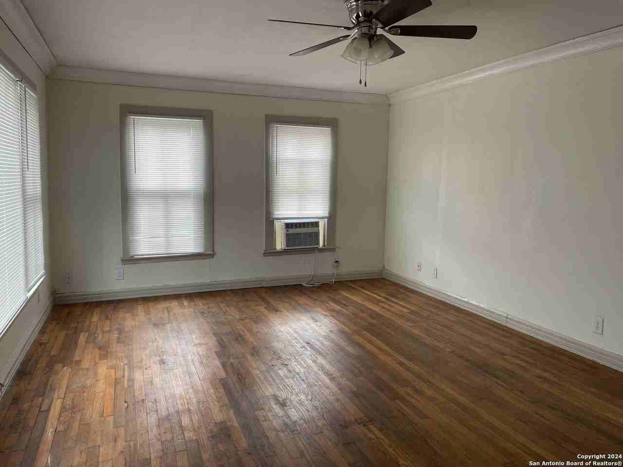 2890 PECAN COR #1 - Photo 4 of 14