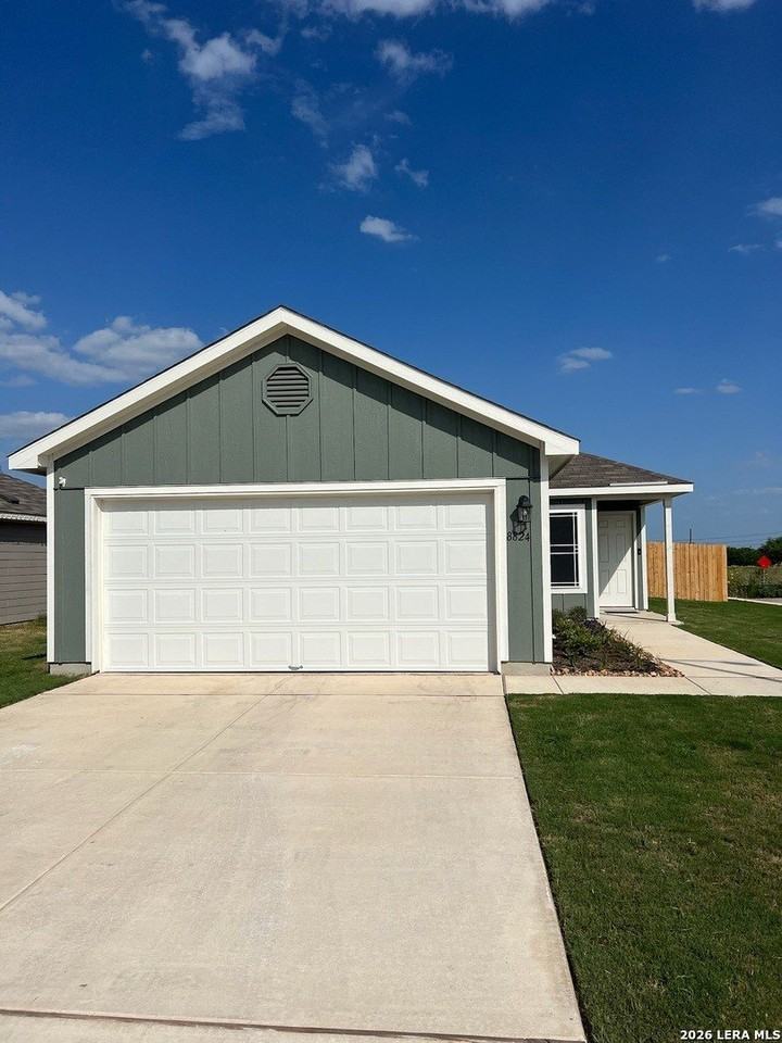 8824 Broad Wing Dr - Photo 2 of 17