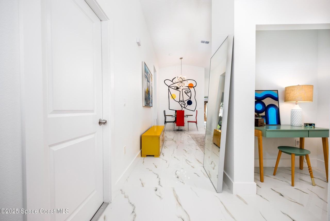 702 Shady Lane - Photo 3 of 14