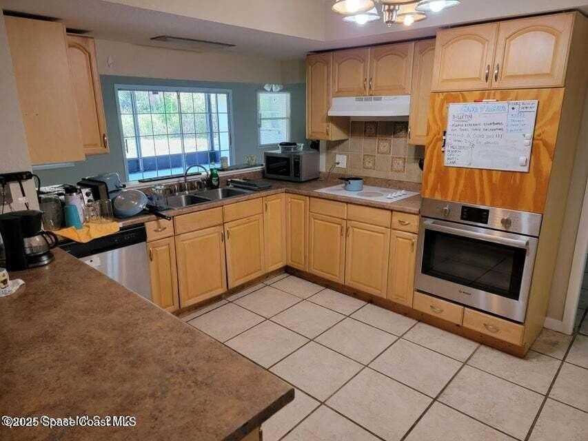 200 Southgate Boulevard - Photo 2 of 11