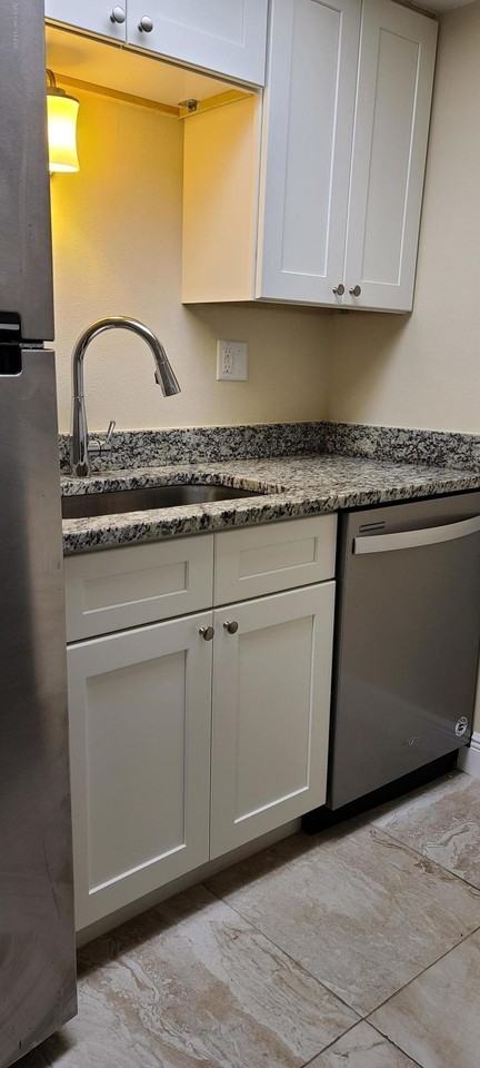 112 Ulster Court - Photo 5 of 9