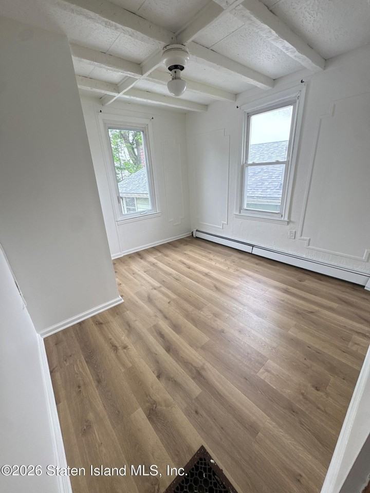 4310 Victory Boulevard - Photo 3 of 5