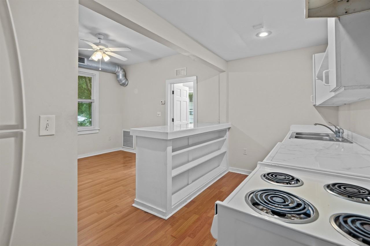 25 Desoto Pl #5 - Photo 6 of 23
