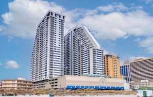 featured image of 3101 Boardwalk