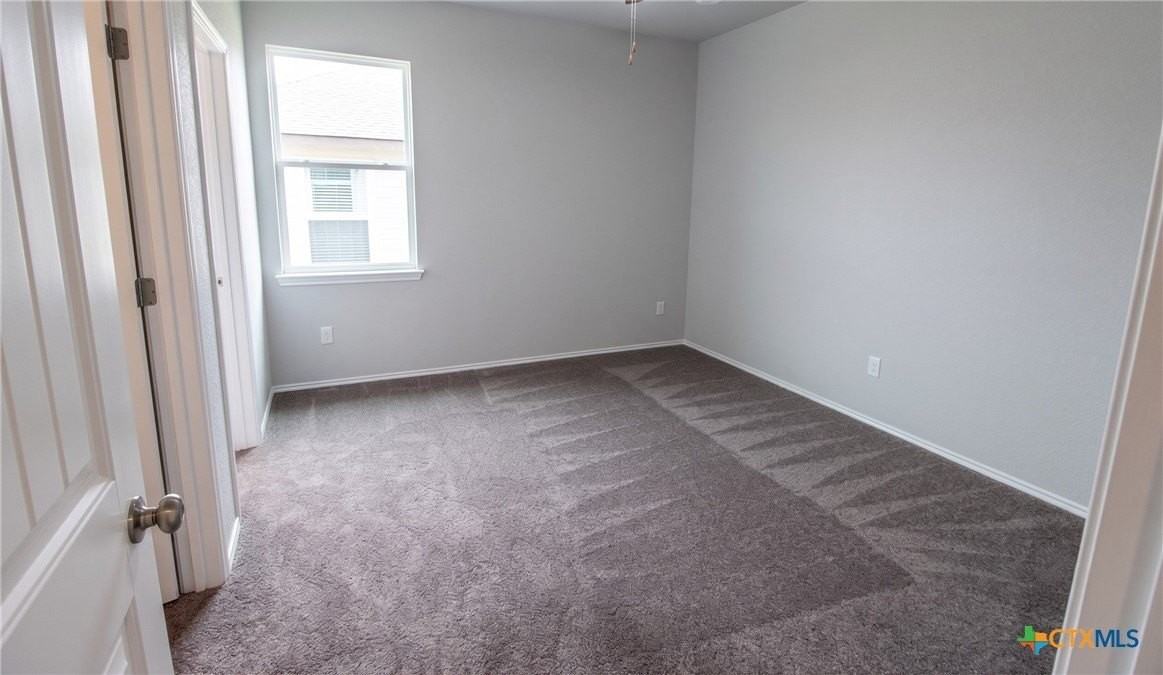 227 Green Valley Dr - Photo 5 of 10