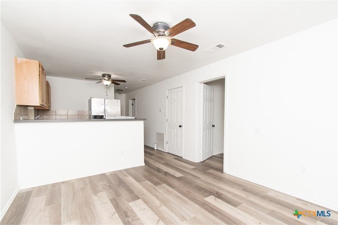 306 S 25th St - Photo 3 of 16