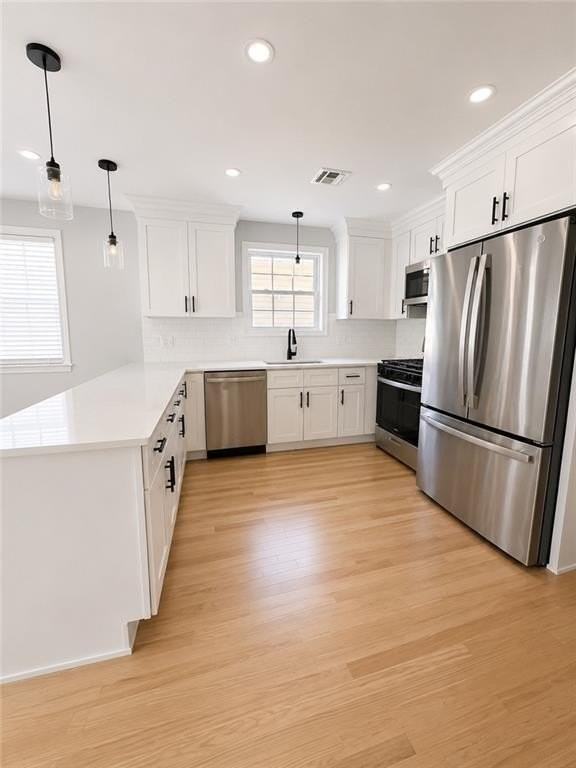 31 Vandewater St - Photo 3 of 11
