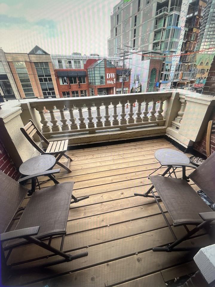 359 Davenport Road - Photo 9