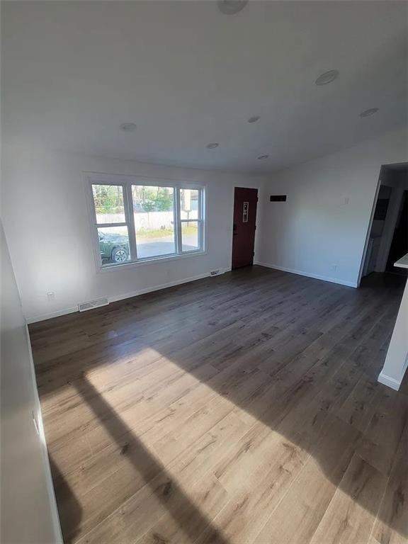 191 Shand Ave - Photo 3 of 7