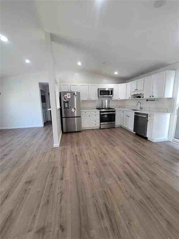 191 Shand Ave - Photo 4 of 7
