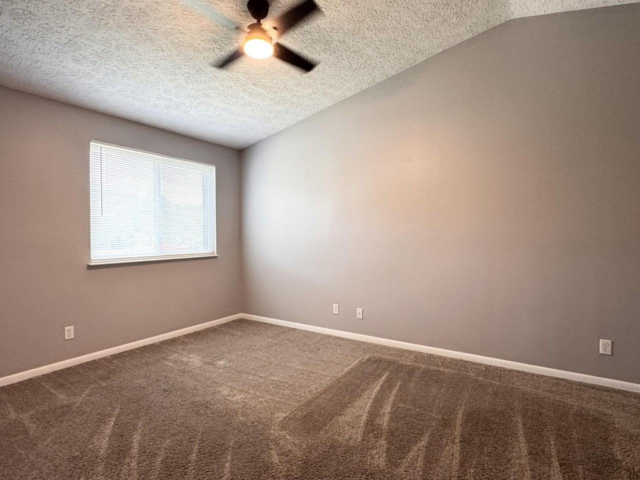38 Woodland Hills Dr - Photo 6 of 13