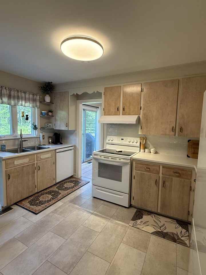 314 Milsom Street - Photo 7 of 24