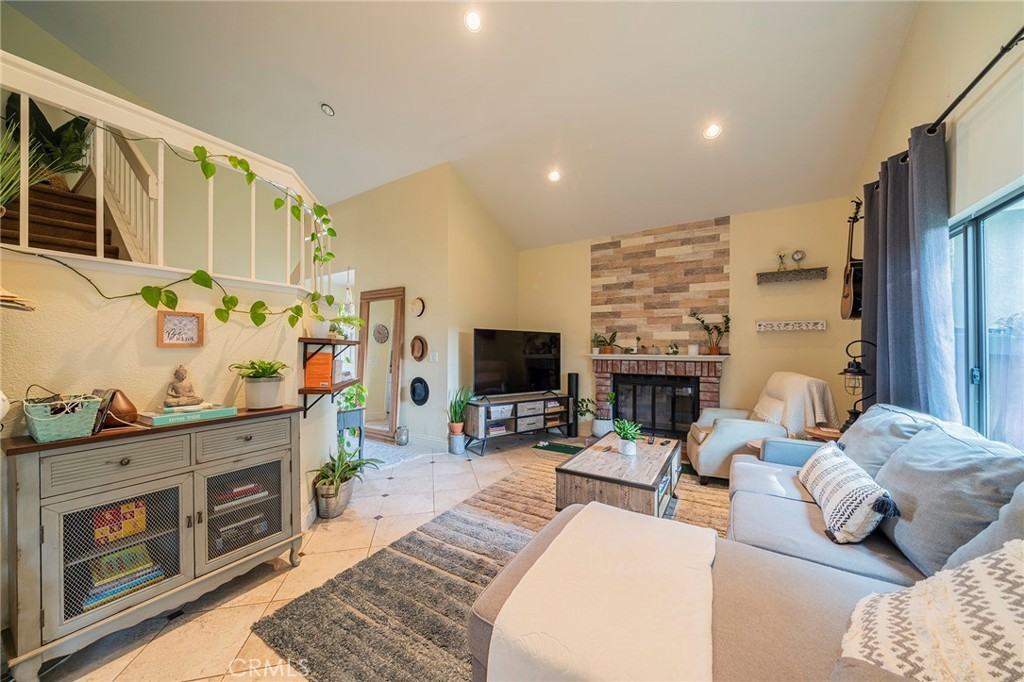 12 Silkberry - Photo 5 of 43