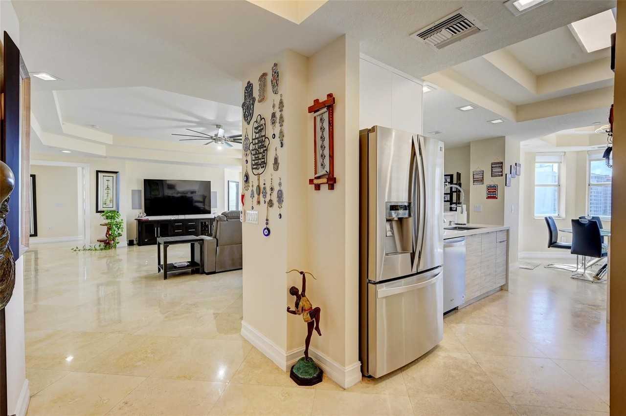 1395 S Ocean Blvd - Photo 6 of 50