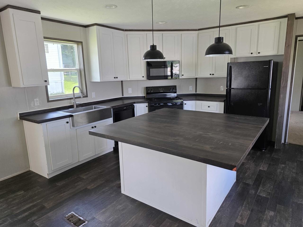 4049 Trout Ln #172 - Photo 7 of 41