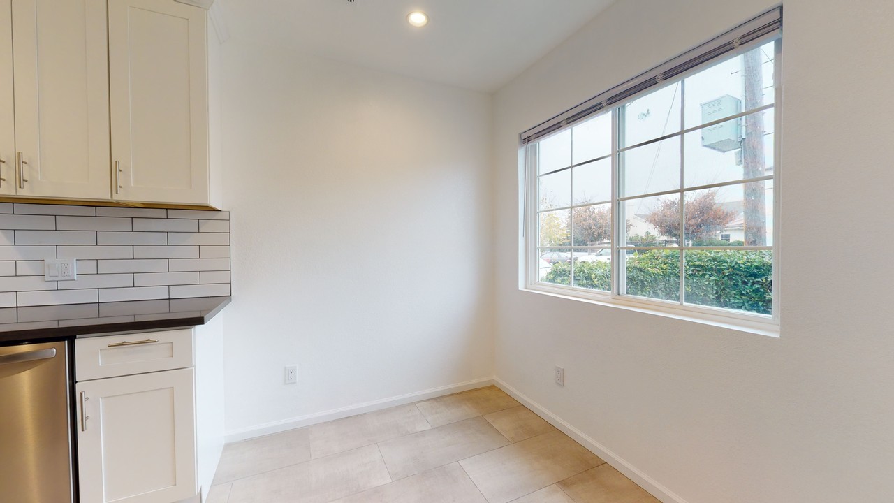 1006 Tilton Avenue - Photo 6 of 44
