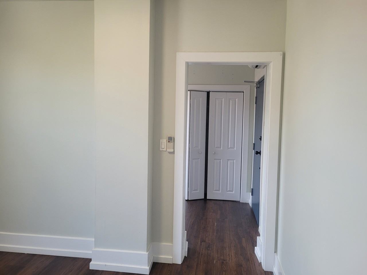 154 James Street North #1 - Photo 4 of 12