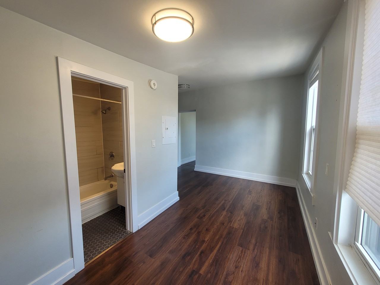 154 James Street North #1 - Photo 6 of 12