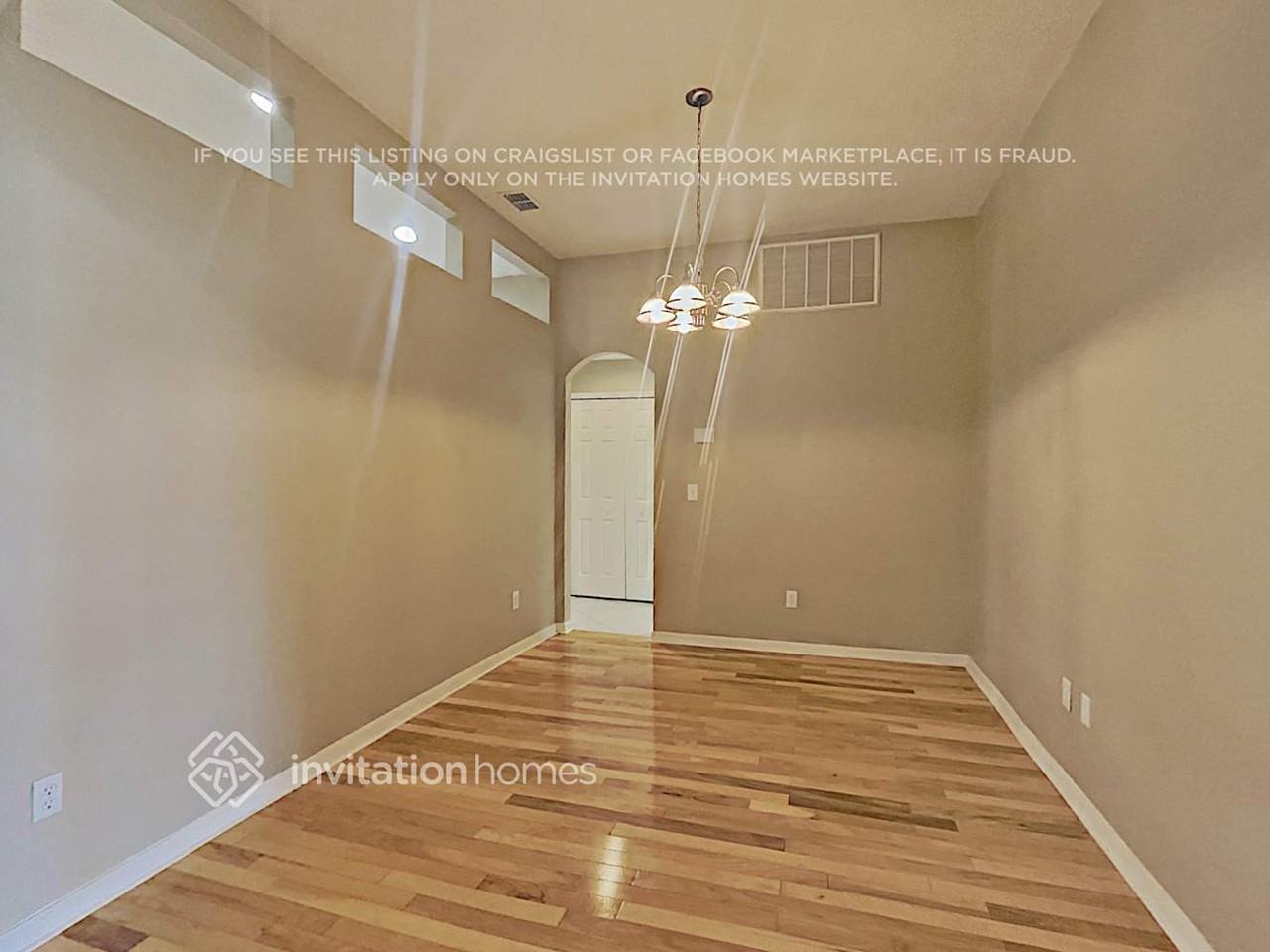3523 Brickell Ct - Photo 4 of 15