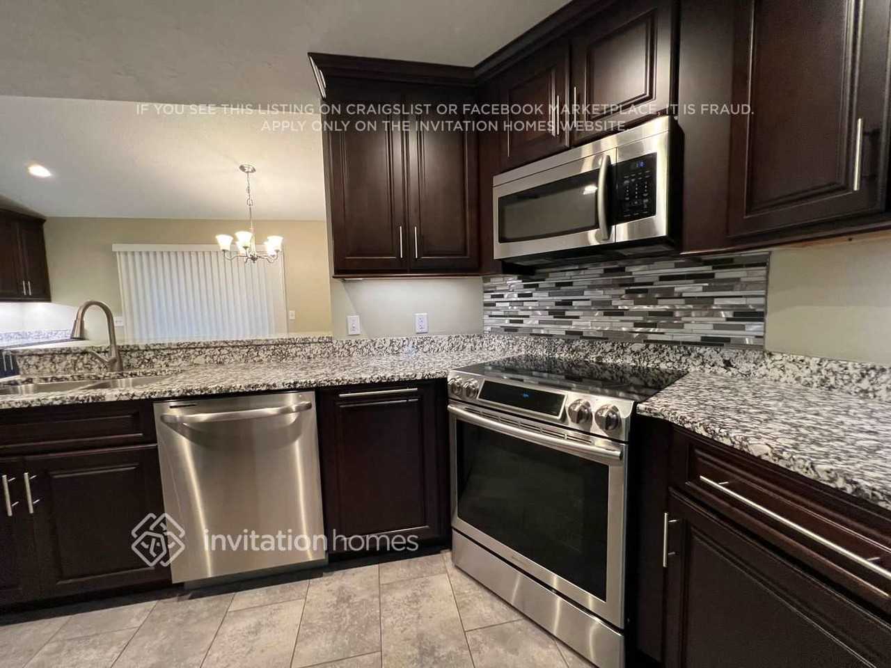 2148 Tioga Dr - Photo 4 of 15