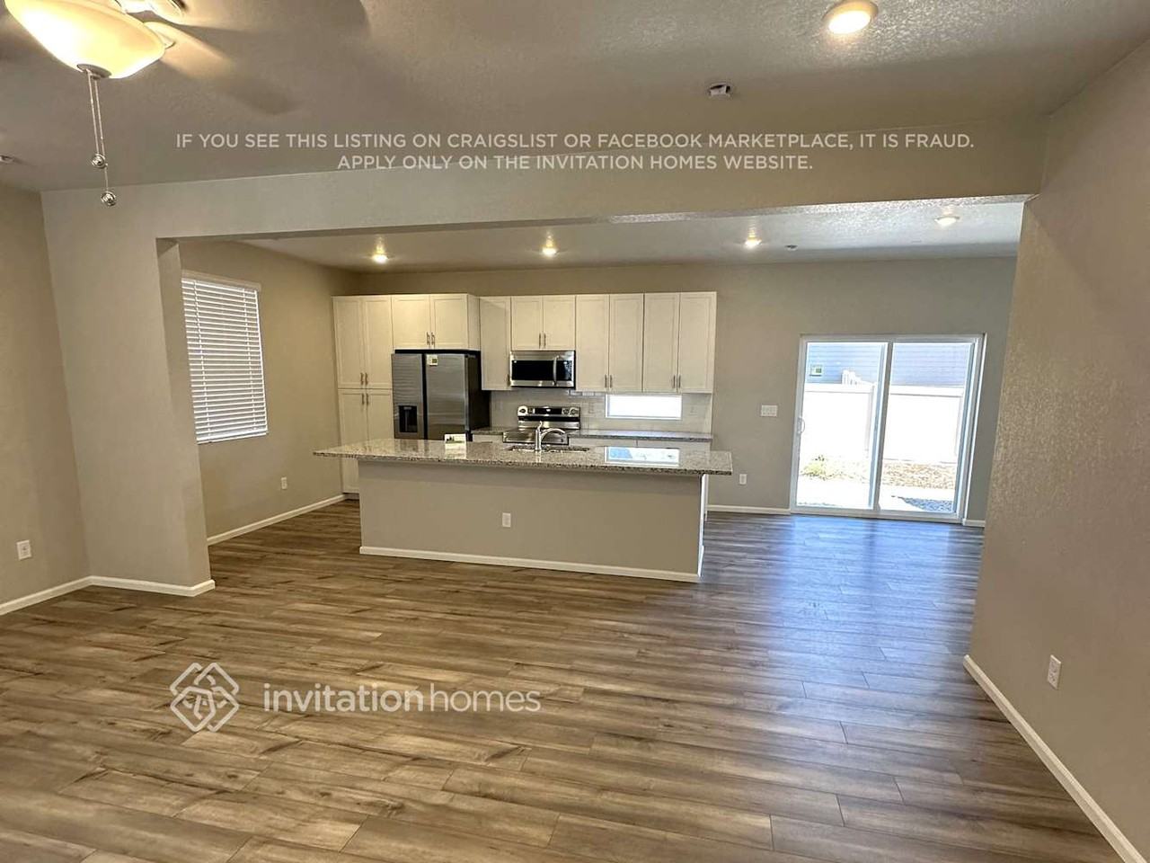 22375 E 39th Ave - Photo 5 of 17