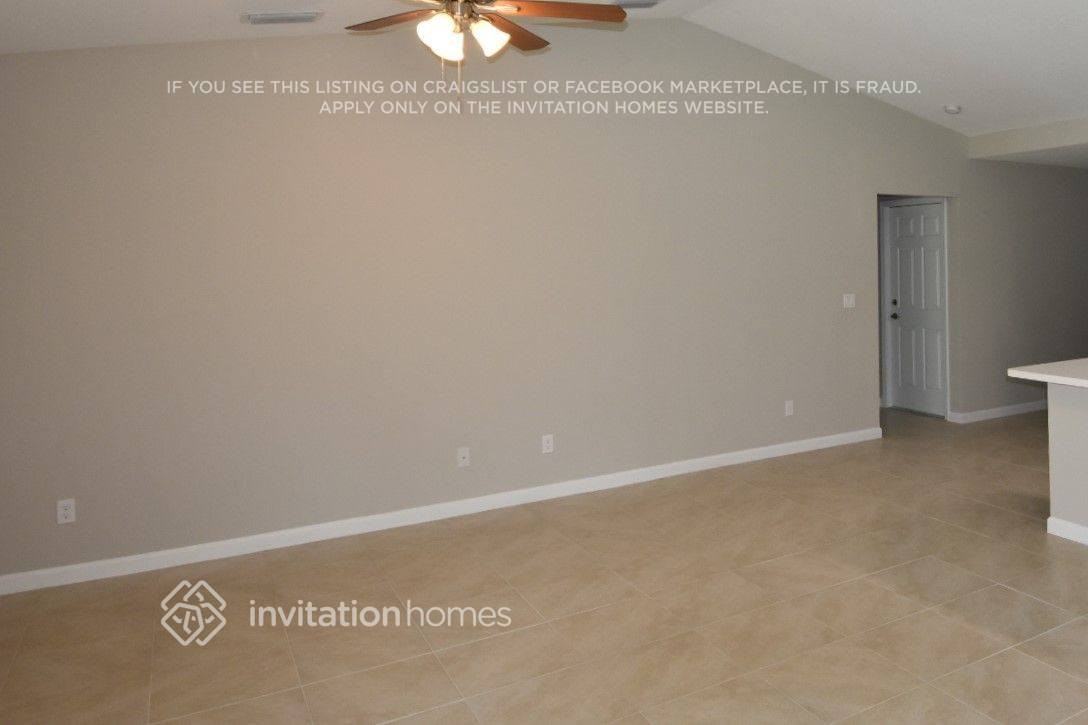 2078 Sw Savage Blvd - Photo 3 of 15