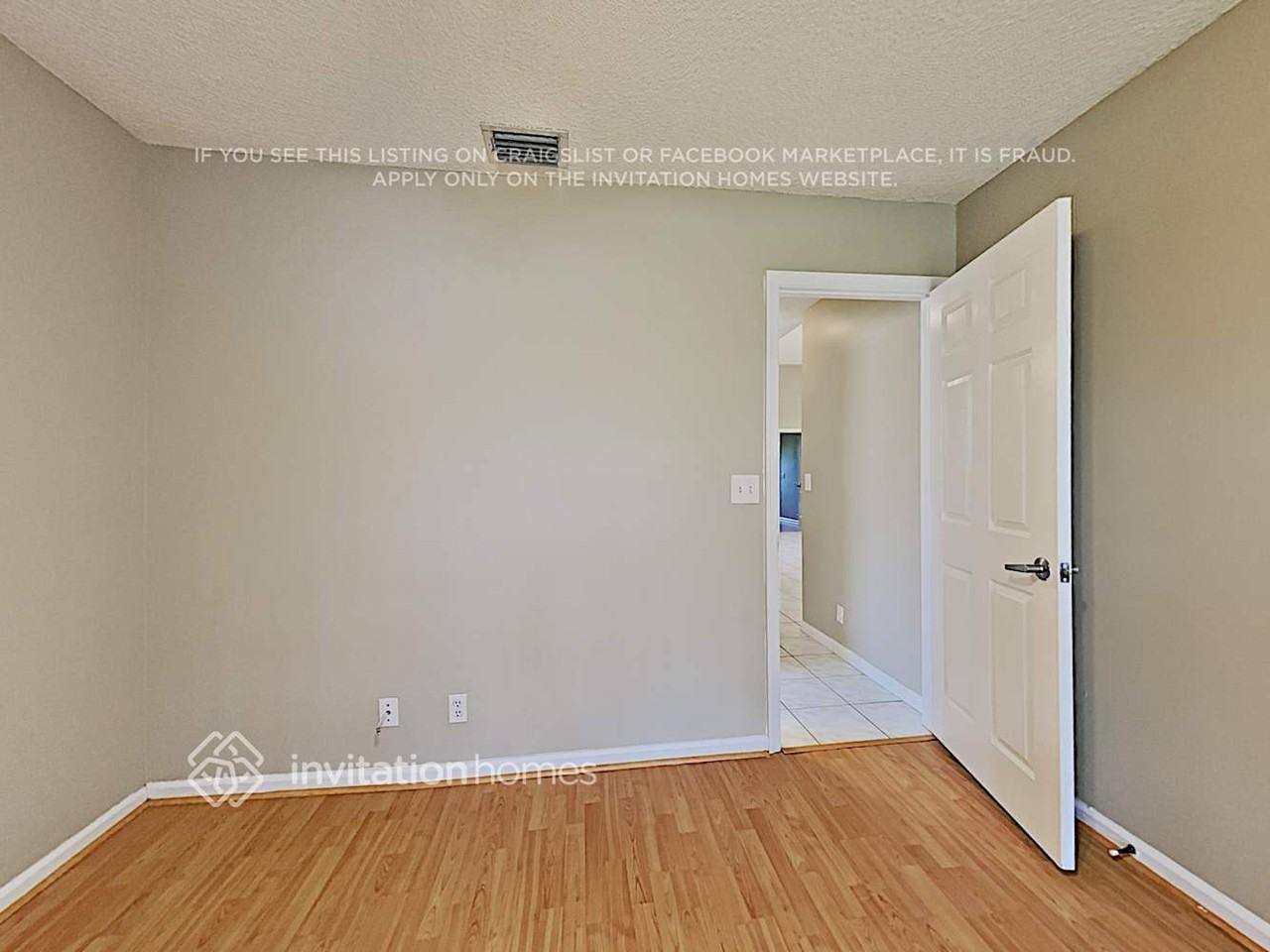 5788 Nw 48th Dr - Photo 7 of 18