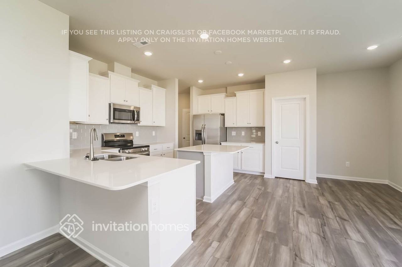 7101 Juneberry Way - Photo 7 of 24