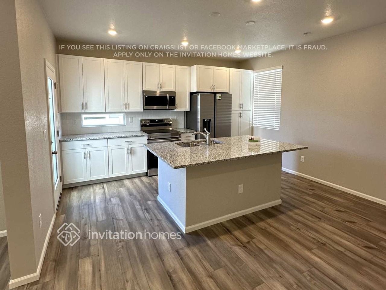 22355 E 39th Ave - Photo 4 of 18