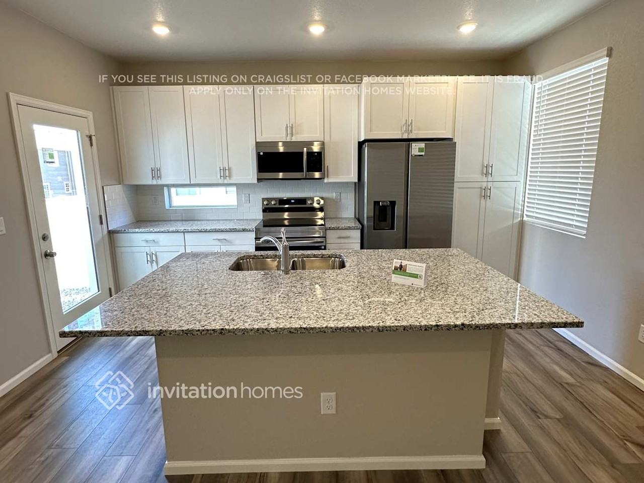 22355 E 39th Ave - Photo 5 of 18